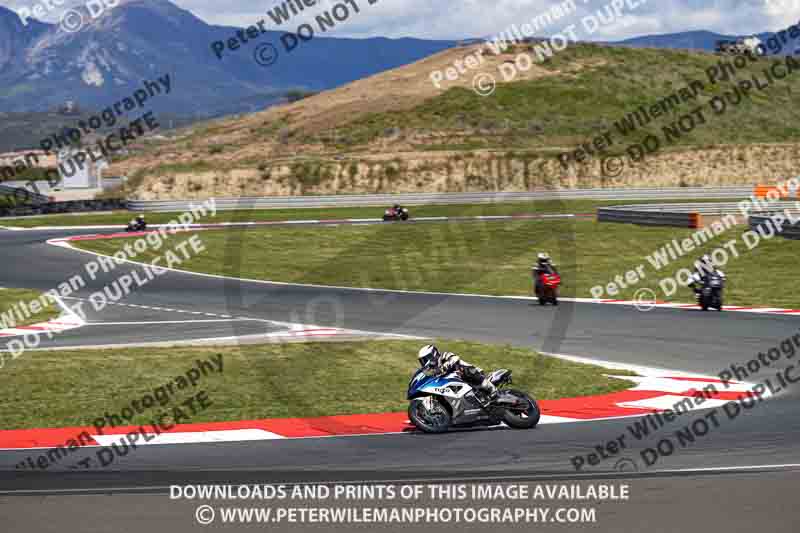 cadwell no limits trackday;cadwell park;cadwell park photographs;cadwell trackday photographs;enduro digital images;event digital images;eventdigitalimages;navarra;no limits trackdays;peter wileman photography;racing digital images;trackday digital images;trackday photos